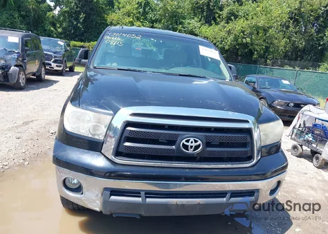 2010 Toyota Tundra Grade 5.7L V8 from USA, damaged, VIN 5TFUW5F11AX099207
